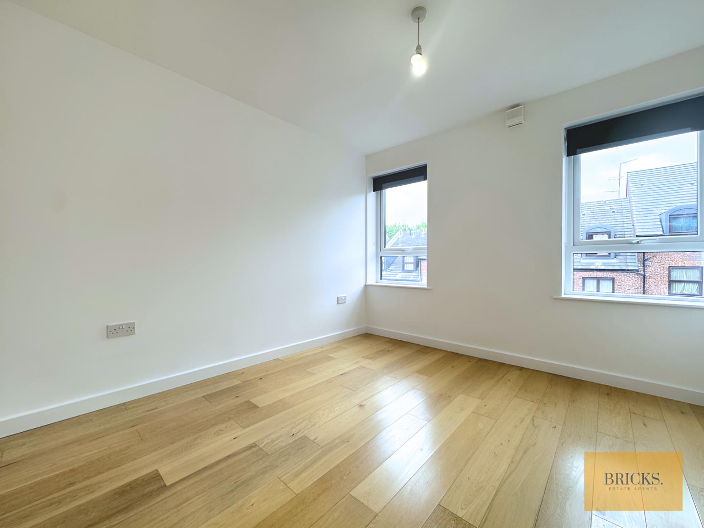 7Ll2_SRM0UuDL68rHvV6Vg